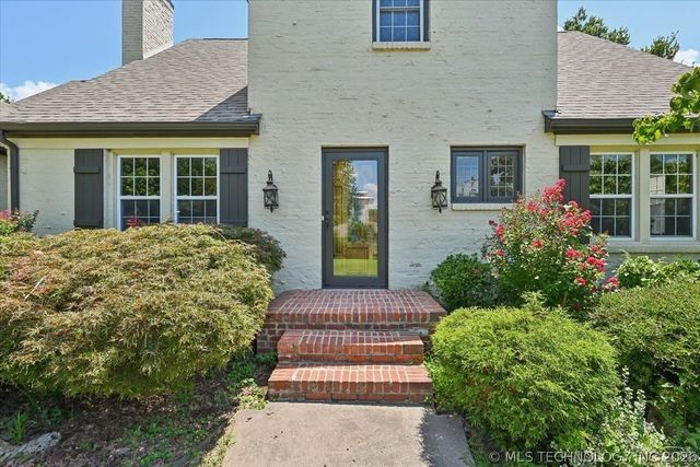 2720 E 22nd Street, Tulsa, OK 74114
