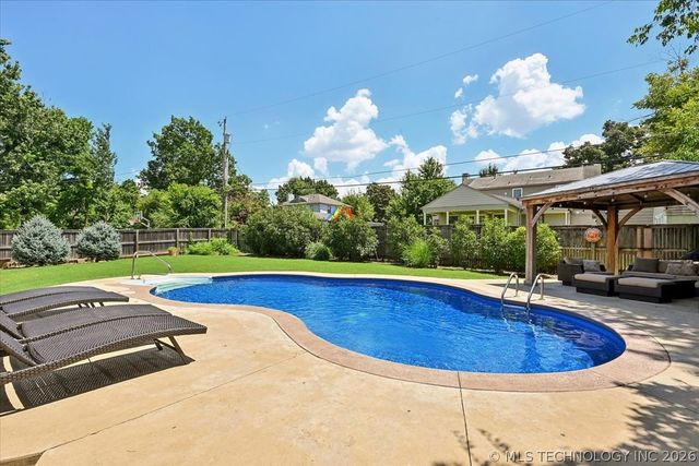 2720 E 22nd Street, Tulsa, OK 74114