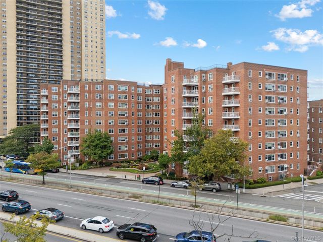 110-45 Queens Blvd 807, Forest Hills, NY 11375