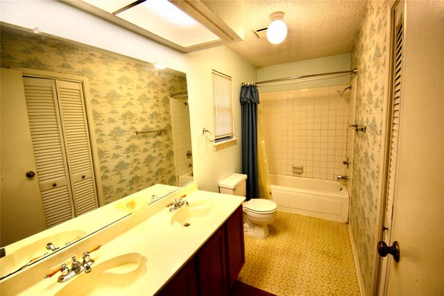 3494 Longview Drive, Corinth, TX 76210