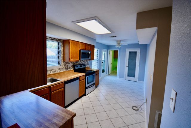 3494 Longview Drive, Corinth, TX 76210