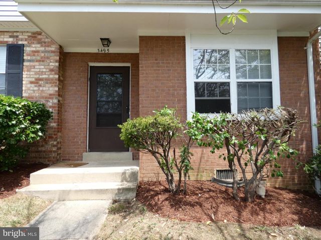 3495 CASTLE HILL DR, Woodbridge, VA 22193