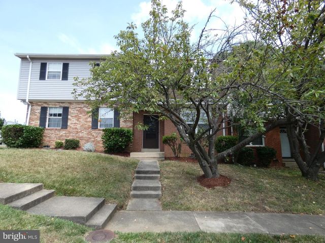 3495 CASTLE HILL DR, Woodbridge, VA 22193