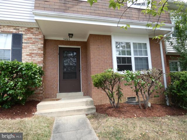 3495 CASTLE HILL DR, Woodbridge, VA 22193