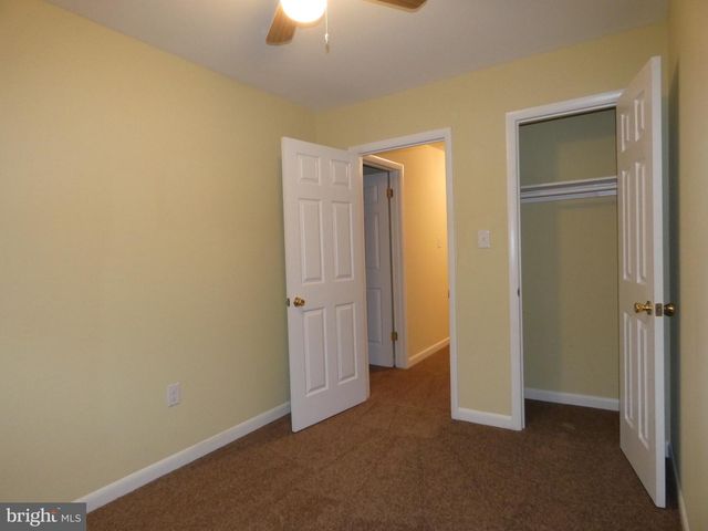 3495 CASTLE HILL DR, Woodbridge, VA 22193