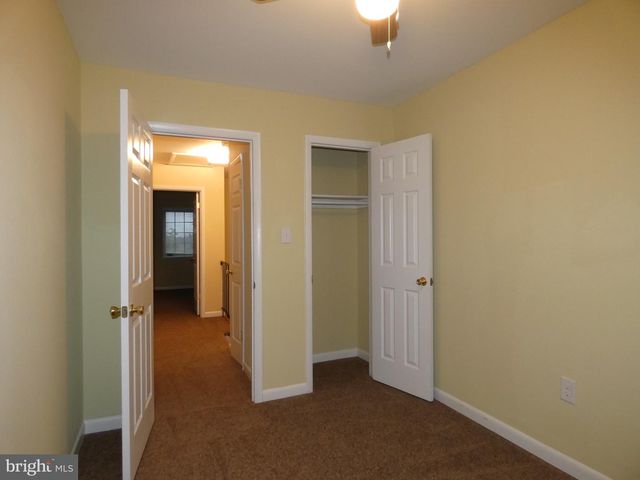 3495 CASTLE HILL DR, Woodbridge, VA 22193