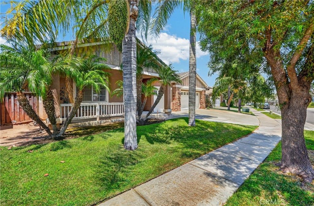 28209 Basswood, Murrieta, CA 92563 — photo 2