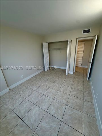 2025 NE 164th St 608, North Miami Beach, FL 33162