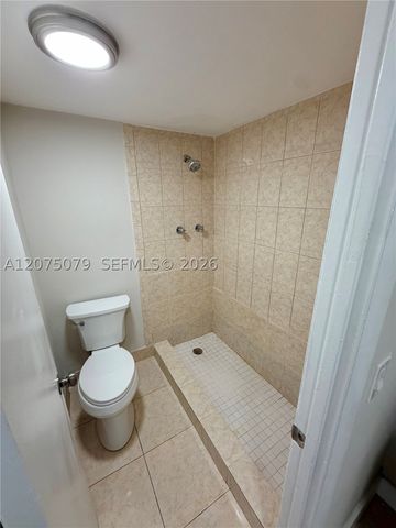 2025 NE 164th St 608, North Miami Beach, FL 33162
