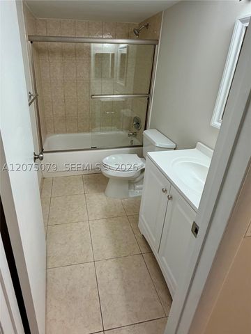 2025 NE 164th St 608, North Miami Beach, FL 33162