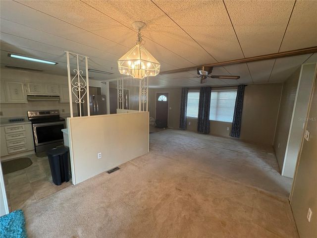 1018 SOUTHLAND DRIVE, Tavares, FL 32778