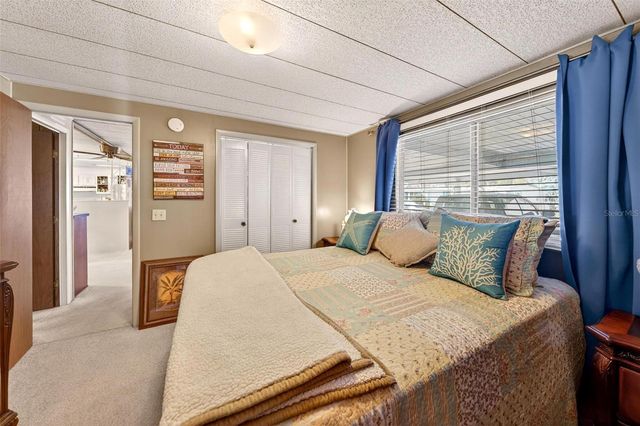 1018 SOUTHLAND DRIVE, Tavares, FL 32778