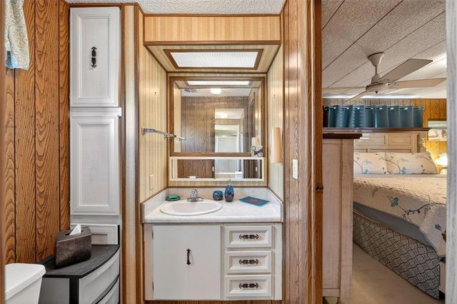 1018 SOUTHLAND DRIVE, Tavares, FL 32778