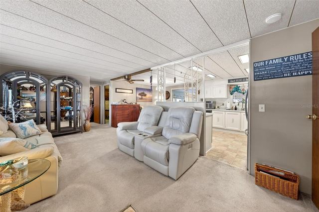 1018 SOUTHLAND DRIVE, Tavares, FL 32778