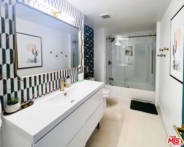 27445 Hombria Drive, Cathedral City, CA 92234