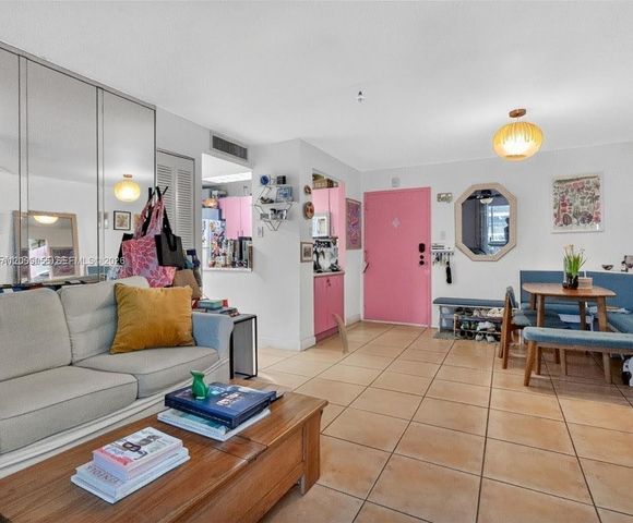 3304 Virginia St 3D, Miami, FL 33133