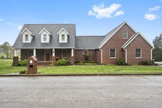 1101 Highland Drive, Aurora, MO 65605