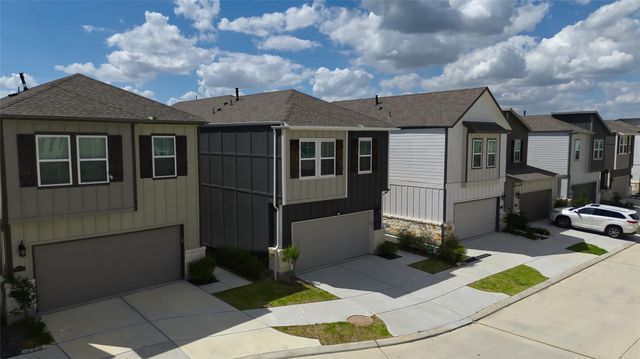 3830 Singing Coast Path, Houston, TX 77082