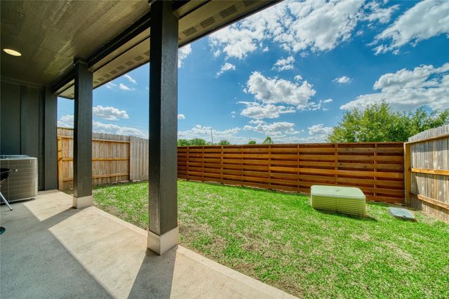 3830 Singing Coast Path, Houston, TX 77082