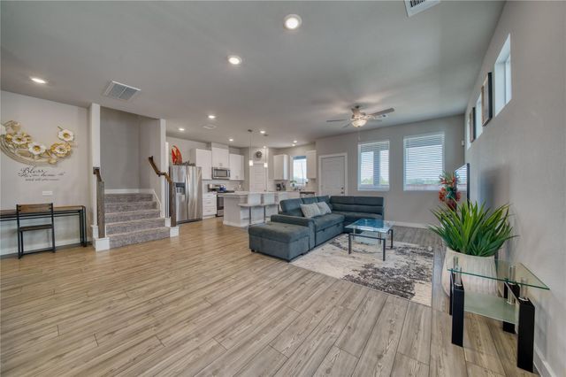 3830 Singing Coast Path, Houston, TX 77082