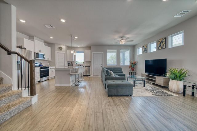 3830 Singing Coast Path, Houston, TX 77082