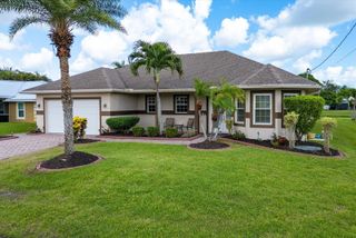 5446 NW Edgewater Avenue, Port St Lucie, FL 34987