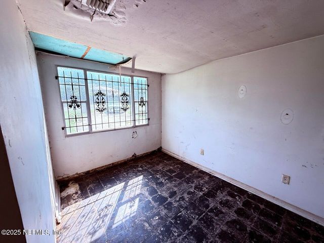 5970 TAMPICO Road, Jacksonville, FL 32244