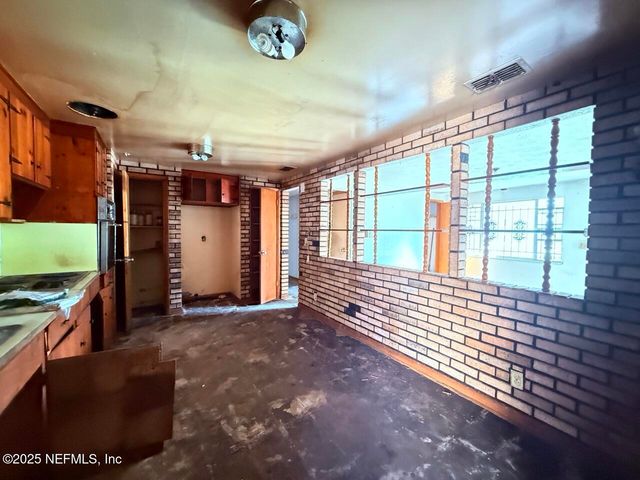 5970 TAMPICO Road, Jacksonville, FL 32244