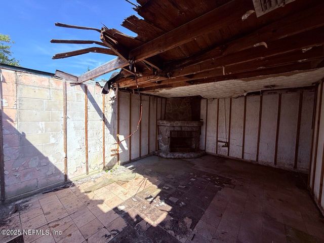 5970 TAMPICO Road, Jacksonville, FL 32244