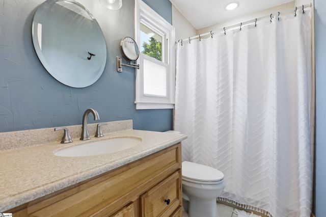 10 Fieldstone Place, Greenville, SC 29615