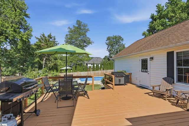 10 Fieldstone Place, Greenville, SC 29615