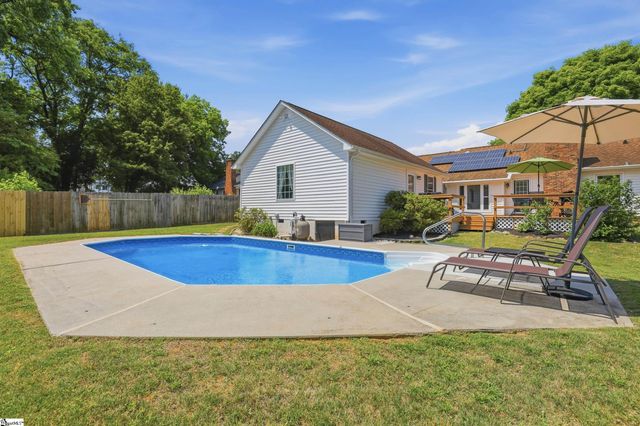 10 Fieldstone Place, Greenville, SC 29615