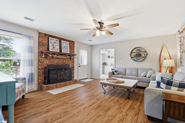 10 Fieldstone Place, Greenville, SC 29615