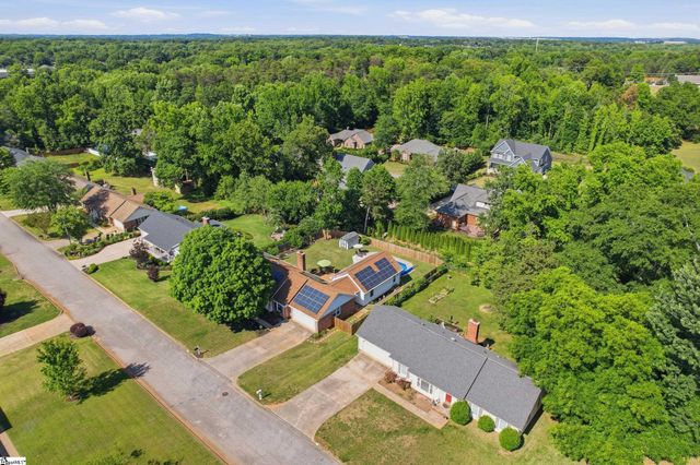10 Fieldstone Place, Greenville, SC 29615