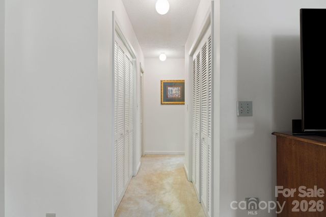 33 Lantern Lane, Lexington, NC 27292