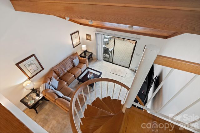 33 Lantern Lane, Lexington, NC 27292