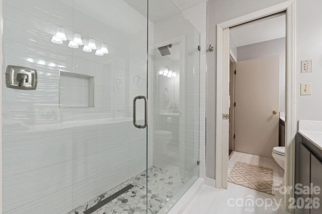 33 Lantern Lane, Lexington, NC 27292