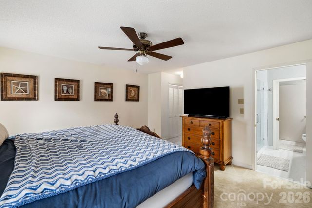 33 Lantern Lane, Lexington, NC 27292