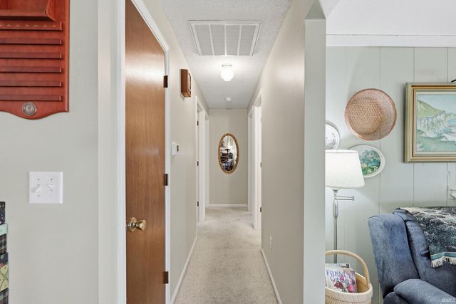 11148 Shoreline Drive, Leo, IN 46765