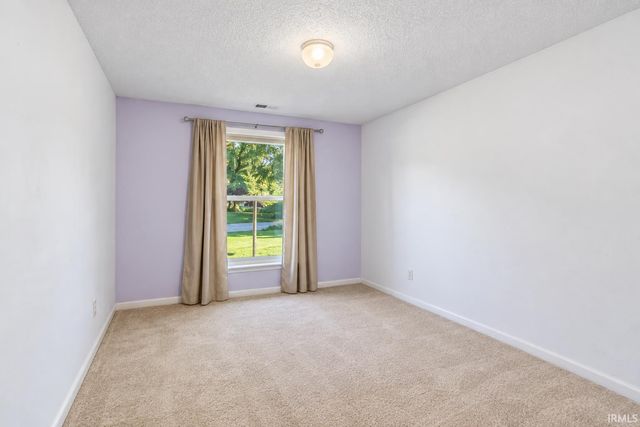 11148 Shoreline Drive, Leo, IN 46765