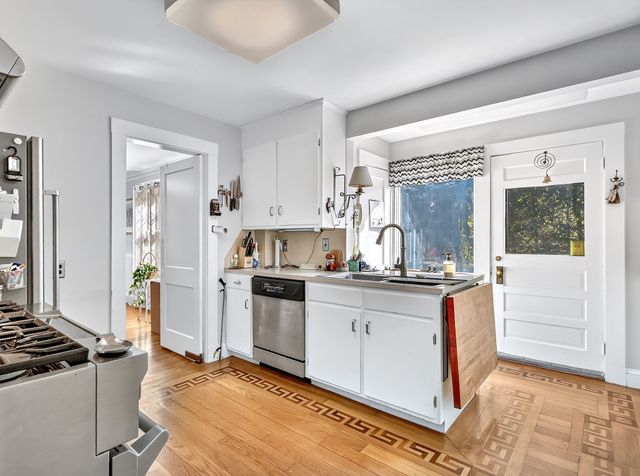 130 Grosvenor Road, Needham, MA 02492