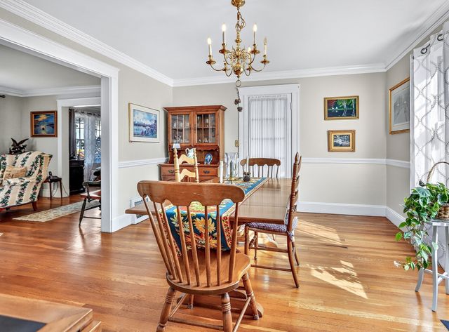 130 Grosvenor Road, Needham, MA 02492