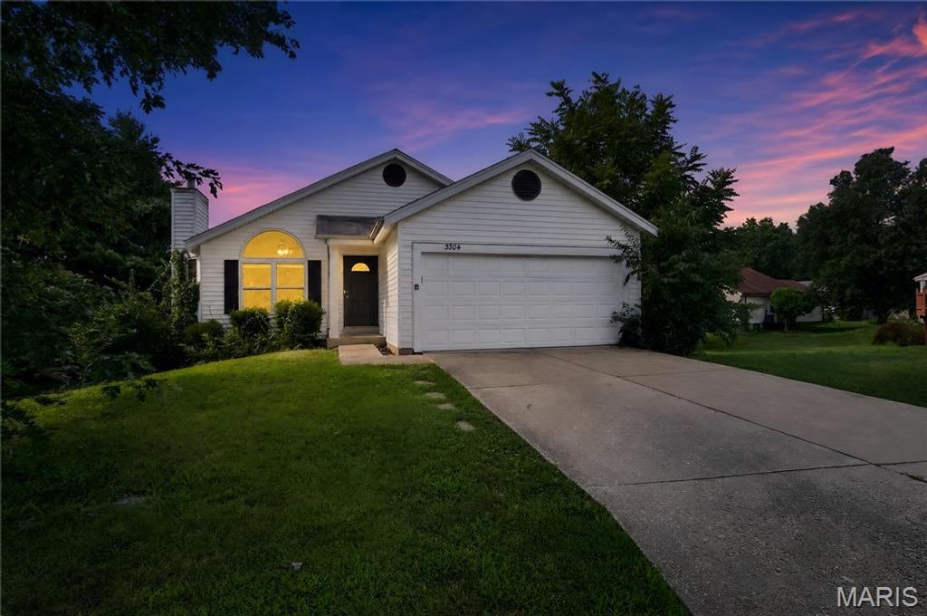 5304 Bay Wind Court, Florissant, MO 63034