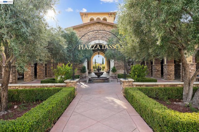 4763 Perugia St, Dublin, CA 94568