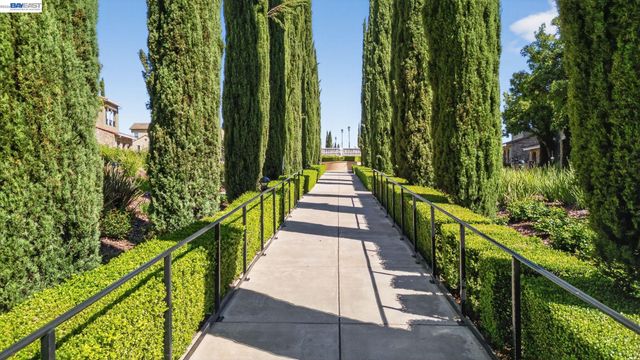 4763 Perugia St, Dublin, CA 94568