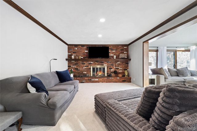 3172 Indianview Drive N, Waterford Charter Township, MI 48329