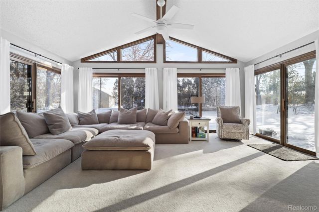 3172 Indianview Drive N, Waterford Charter Township, MI 48329