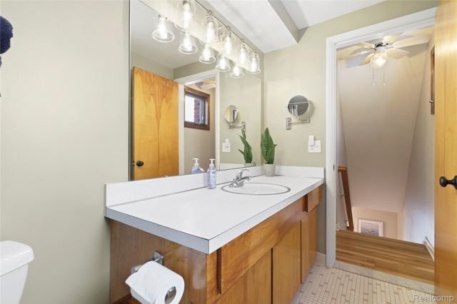 3172 Indianview Drive N, Waterford Charter Township, MI 48329