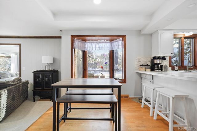 3172 Indianview Drive N, Waterford Charter Township, MI 48329