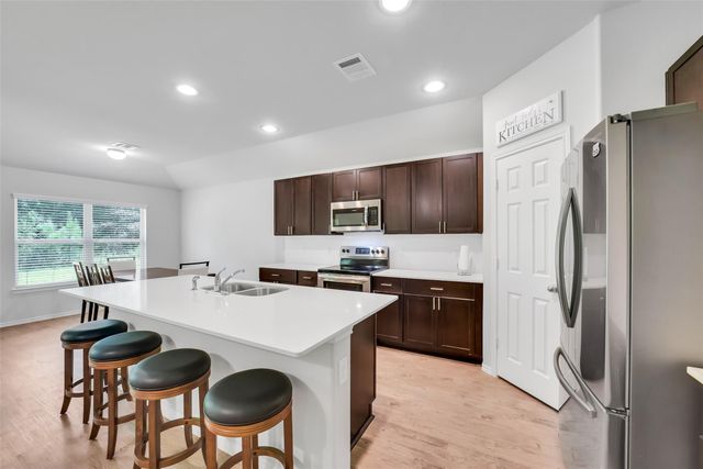 9733 Cold Creek Drive, Conroe, TX 77306